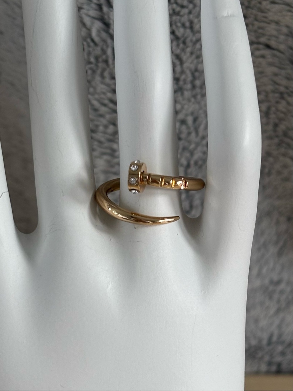 Park Lane Crest Ring size 7 gold